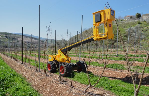 פיתוחים כחול לבן של חב' אפרון מפרדס חנה יוצגו בתערוכה החקלאית הגדולה בישראל 28-29 בינואר בערבה התיכונה