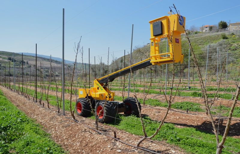 פיתוחים כחול לבן של חב' אפרון מפרדס חנה יוצגו בתערוכה החקלאית הגדולה בישראל 28-29 בינואר בערבה התיכונה